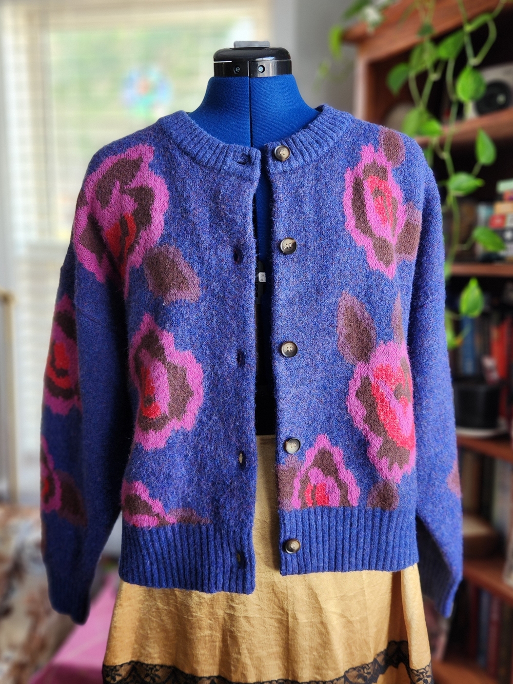 Natural Life Floral Button Front Cardigan Sweater in Blue Rose Size Medium